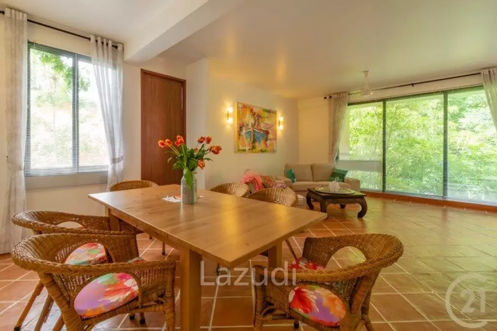 2 bed 3 bath condo for rent in Casa Daeng
