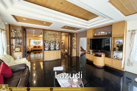 Luxury 2-storey house for sale in Nang Lae