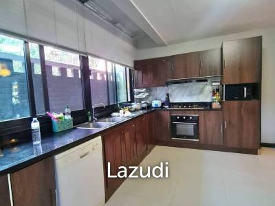 Single house in Horse Shoe point 3 beds 3 bath