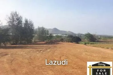 Beautiful Countryside Land with Sea View to build 1, 2 or up to 8 Houses