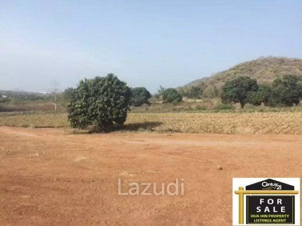 Beautiful Countryside Land with Sea View to build 1, 2 or up to 8 Houses