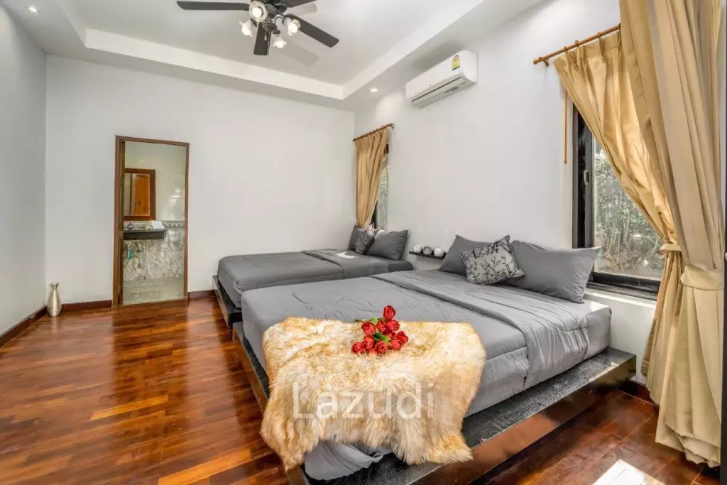 3 bed 4 bathrooms Mabprachan luxurey pool villa
