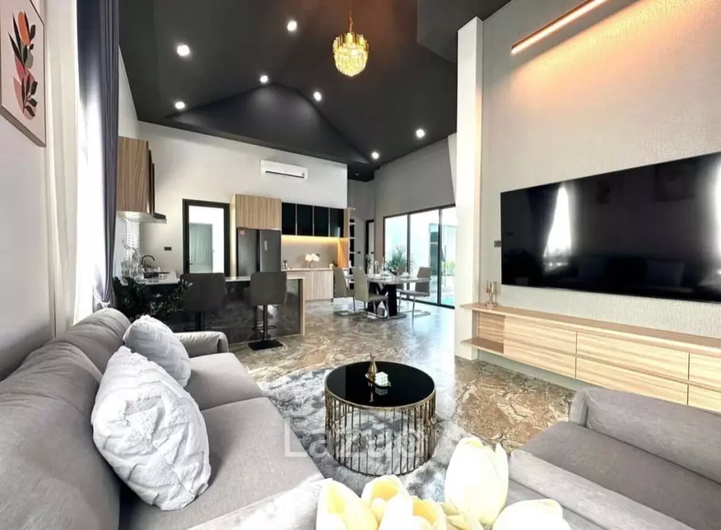 3 Beds 3 Baths 184 SQ.M. The Hamlet Pattaya
