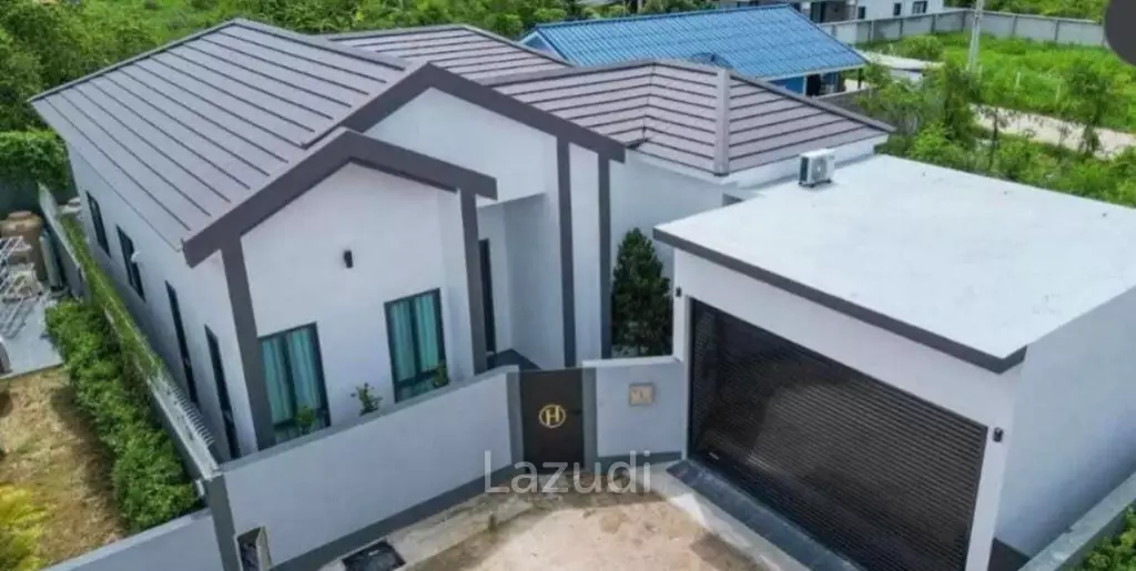 3 Beds 3 Baths 184 SQ.M. The Hamlet Pattaya