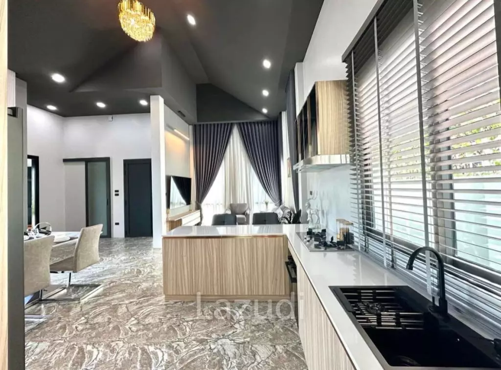 3 Beds 3 Baths 184 SQ.M. The Hamlet Pattaya