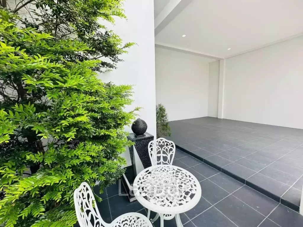 3 Beds 3 Baths 184 SQ.M. The Hamlet Pattaya