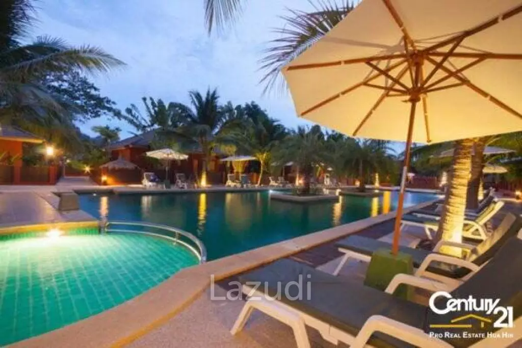 Luxury Lakeside Resort with 22 Private Pool Villas