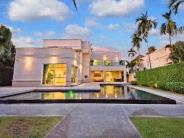 5 Bedrooms 4 bathroom Pool villa two story villa