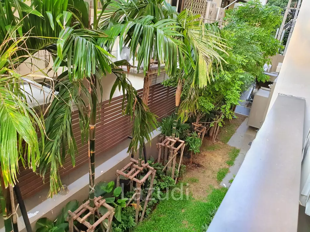 1 Bed 1 Bath 35 SQ.M  Runesu Thonglor 5