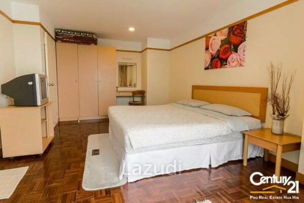 1 Bed Sea View Beachfront Condo