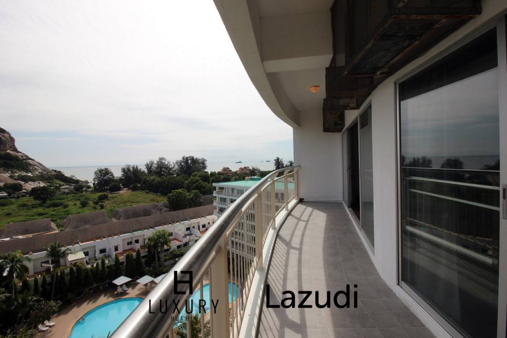 2 Bed 2 Bath Corner Condo with Sea View