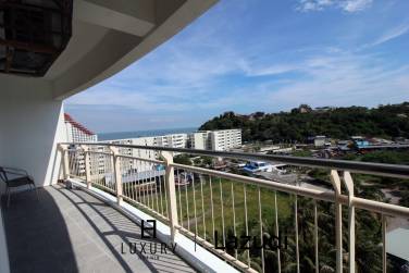 2 Bed 2 Bath Corner Condo with Sea View