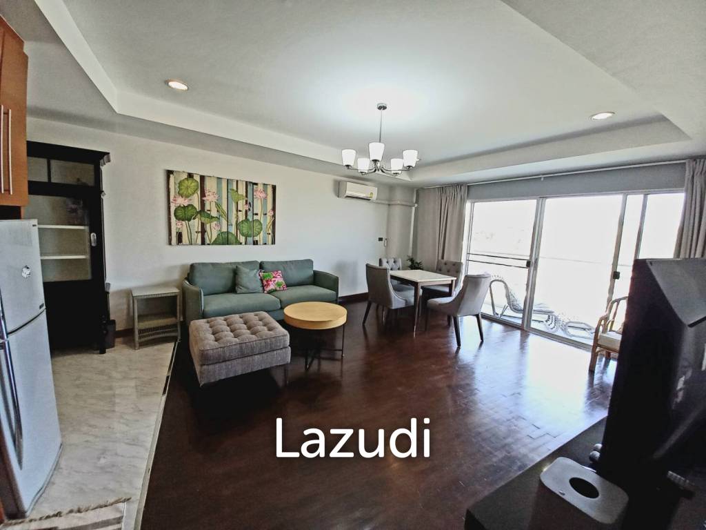 2 Bed 2 Bath Corner Condo with Sea View