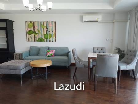 2 Bed 2 Bath Corner Condo with Sea View