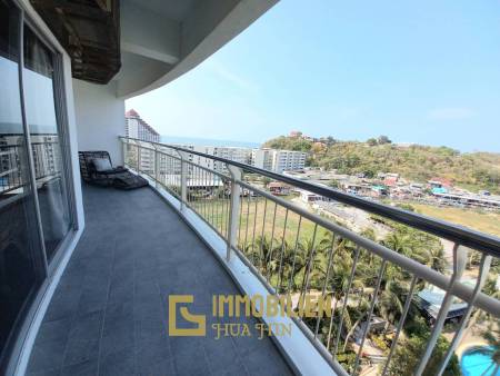 2 Bed 2 Bath Corner Condo with Sea View