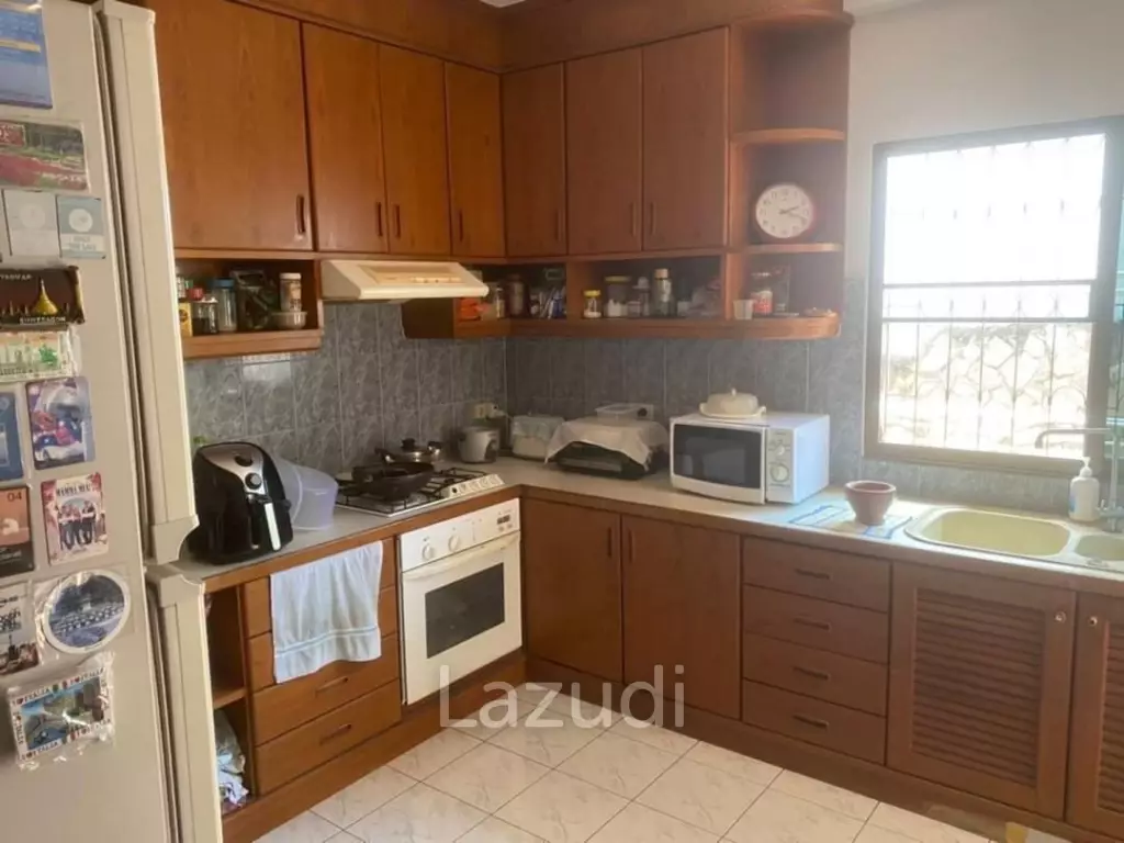 5 Bedroom 4 bathroom in Mabptachan