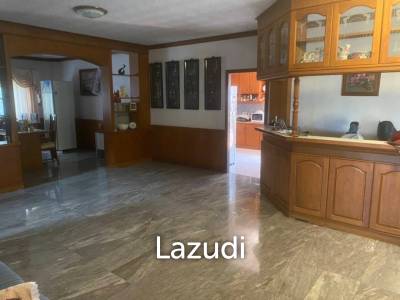 5 Bedroom 4 bathroom in Mabptachan