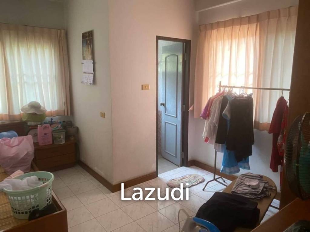 5 Bedroom 4 bathroom in Mabptachan