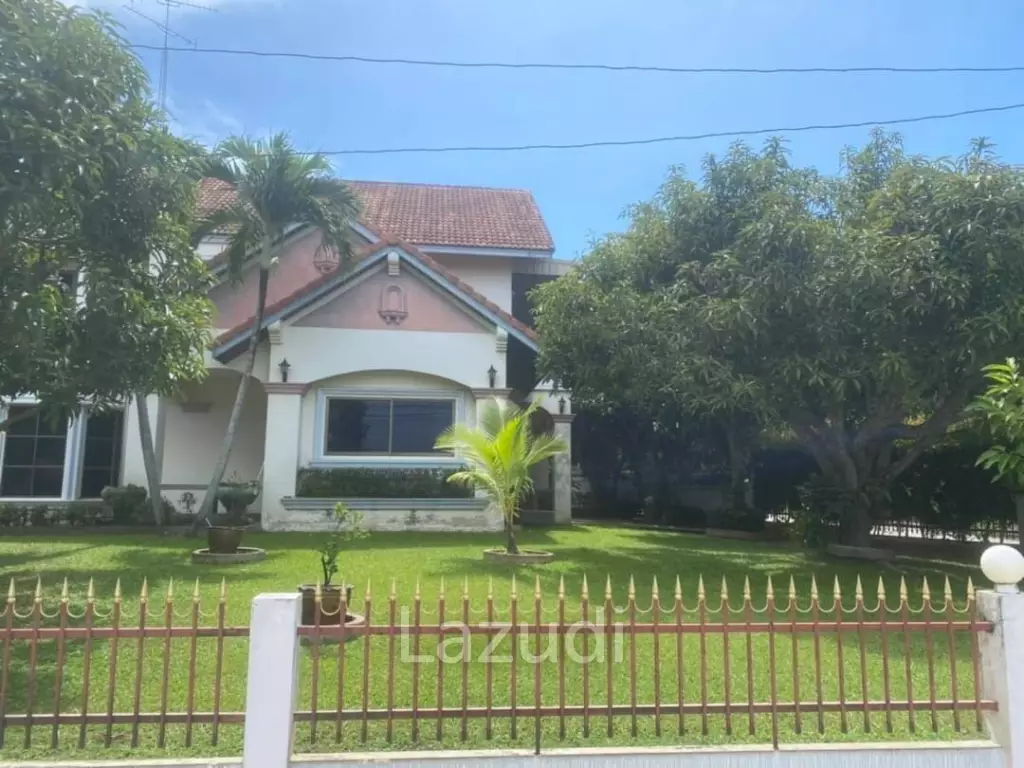 5 Bedroom 4 bathroom in Mabptachan