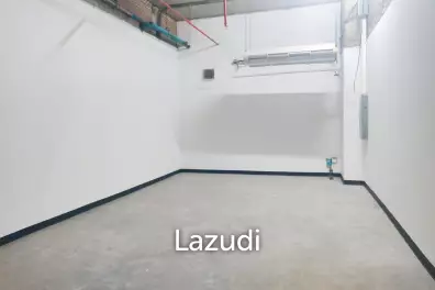 44sm Retail Space for Lease in Muangthai Phatra Complex Ratchada, Huai Khwang Shop 7