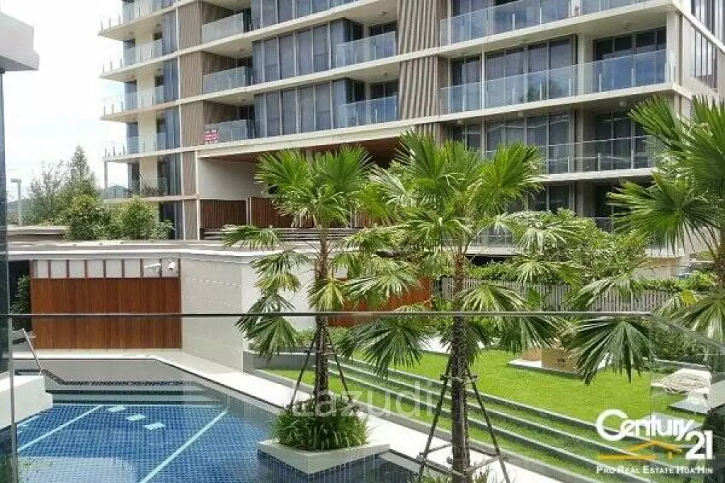 1 Bed Pool View Condo