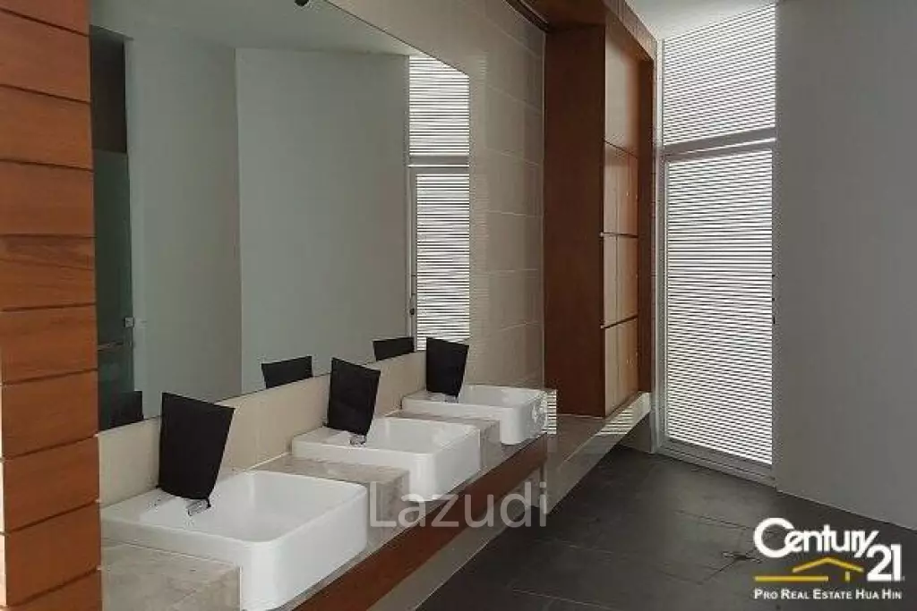 1 Bed Pool View Condo