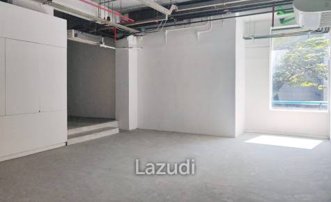100sm Restaurant Space for Lease in Muangthai Phatra Complex Ratchada Huai Khwang
