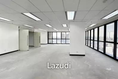 Office For Rent At Muang Thai - Phatra Complex Building