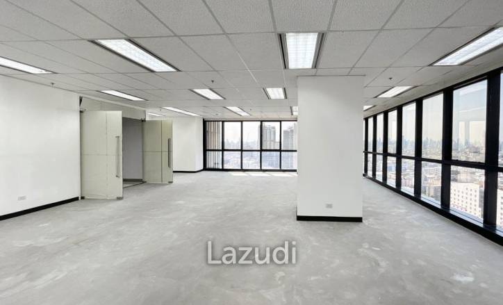Office For Rent At Muang Thai - Phatra Complex Building
