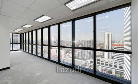 Office For Rent At Muang Thai - Phatra Complex Building