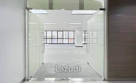 Office For Rent At Muang Thai - Phatra Complex Building