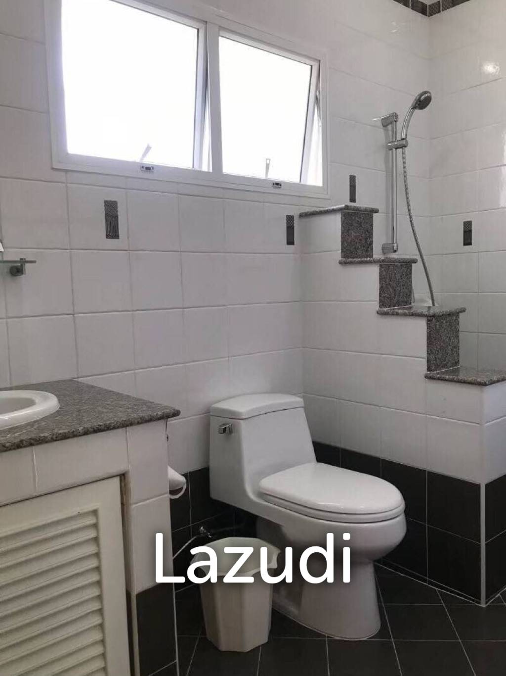 4 Beds 4 Bahts 185 Sqm. Green Field Villas 1