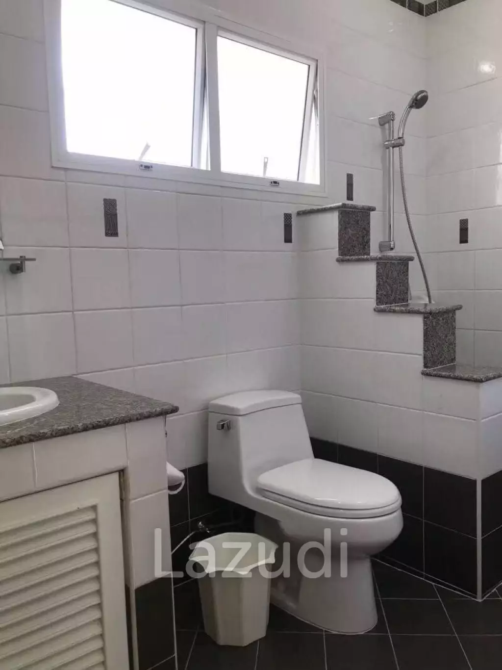 4 Beds 4 Bahts 185 Sqm. Green Field Villas 1