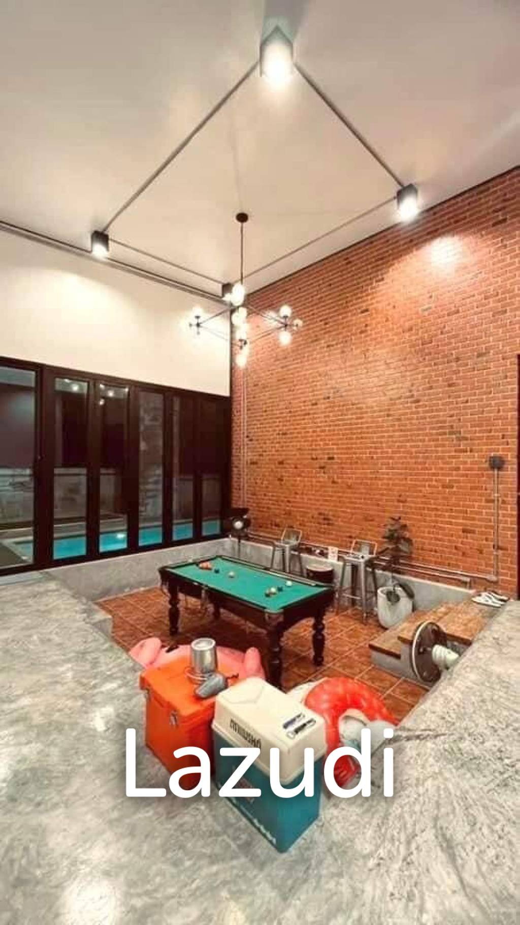 3 bedroom 4 bathrooms 408 sqm pool villa in Huay Yai