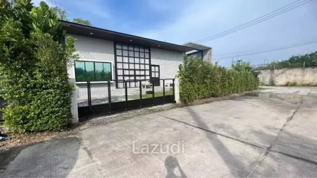 3 bedroom 4 bathrooms 408 sqm pool villa in Huay Yai