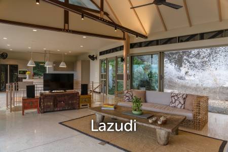 Incredible Sea View Villa in Surreal Location