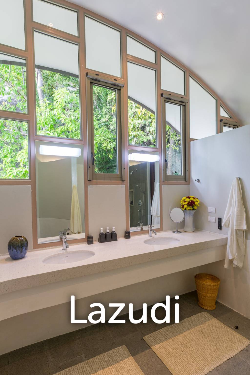 Incredible Sea View Villa in Surreal Location