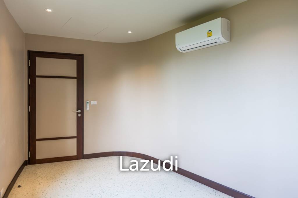 Incredible Sea View Villa in Surreal Location