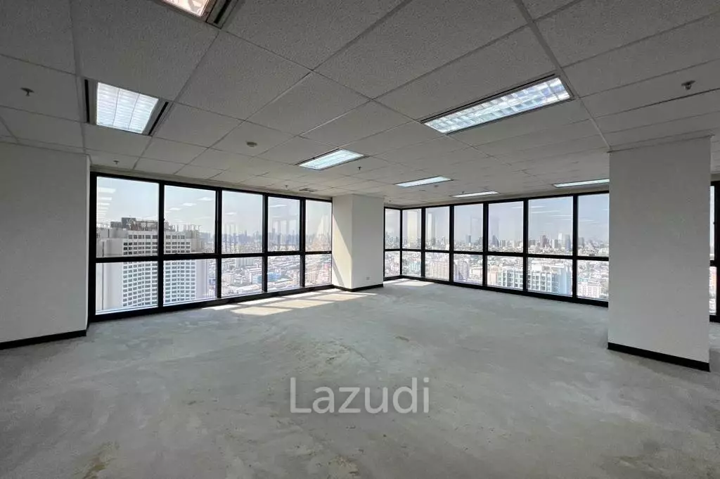 Office For Rent At Muang Thai - Phatra Complex Building