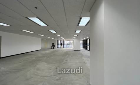 Office For Rent At Muang Thai - Phatra Complex Building