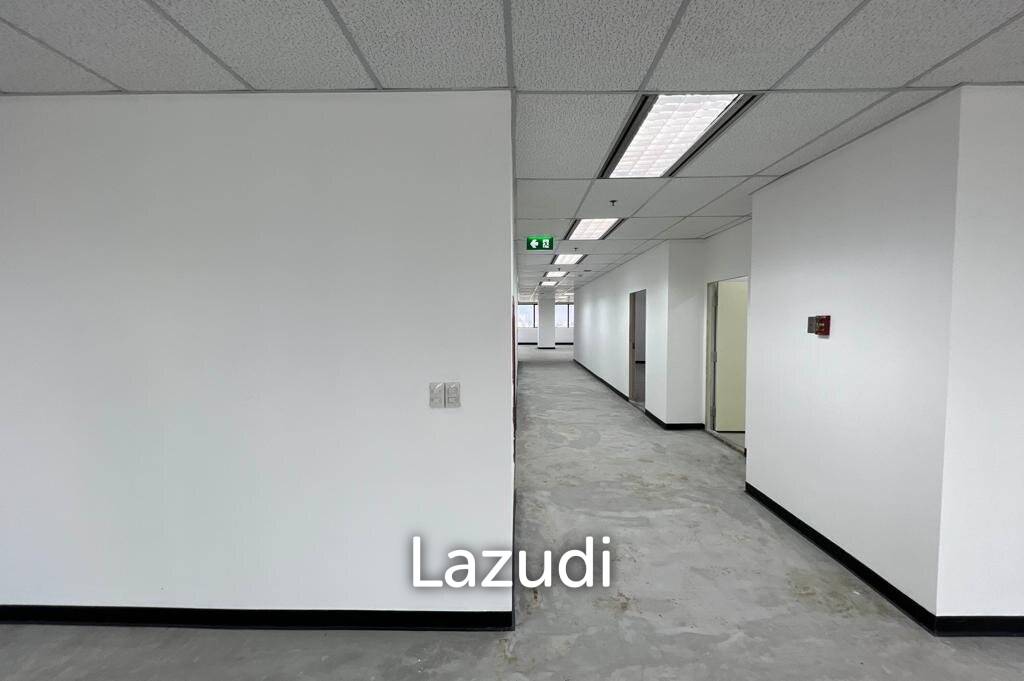 Office For Rent At Muang Thai - Phatra Complex Building