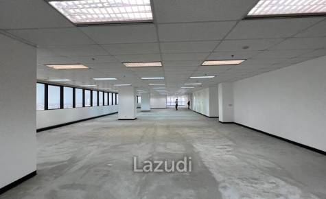 Office For Rent At Muang Thai - Phatra Complex Building