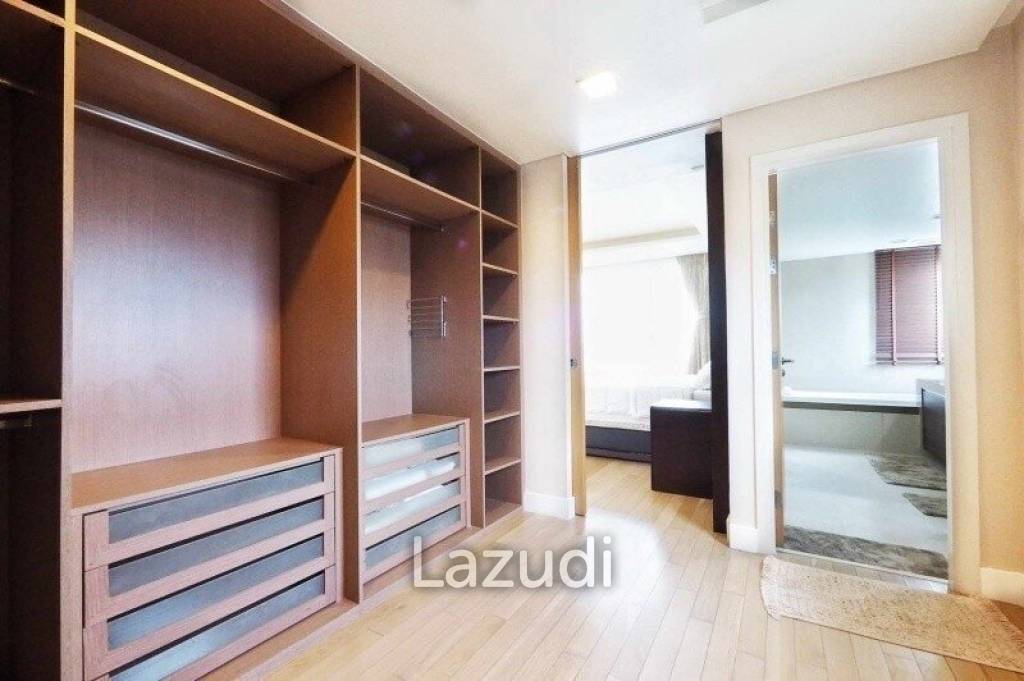 3 Bed 3 Bath 243 SQ.M Wind Sukhumvit 23