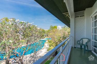 BAAN SA SUAN : 3 Storey Townhouse near the beach