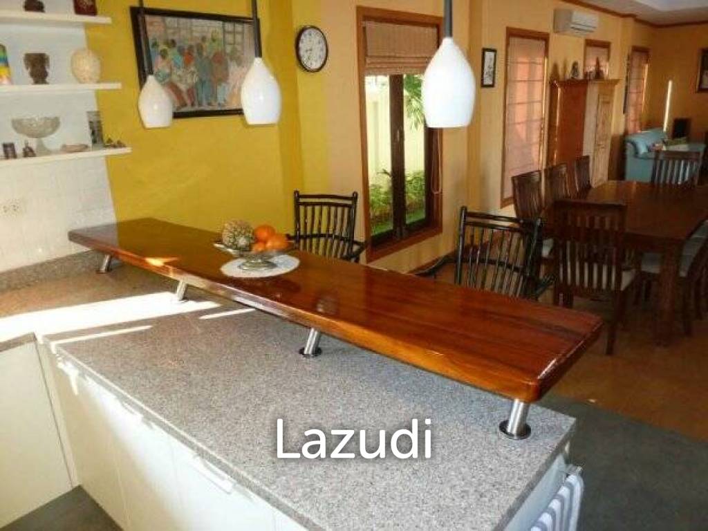 PRANBURI GREEN MOUNTAIN : Beautifully Presented 3 Bed Pool Villa with Guest Suite