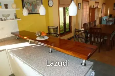 PRANBURI GREEN MOUNTAIN : Beautifully Presented 3 Bed Pool Villa with Guest Suite