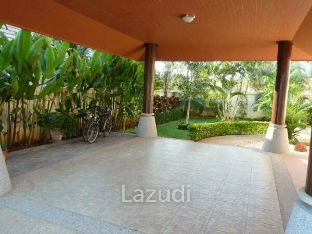 PRANBURI GREEN MOUNTAIN : Beautifully Presented 3 Bed Pool Villa with Guest Suite