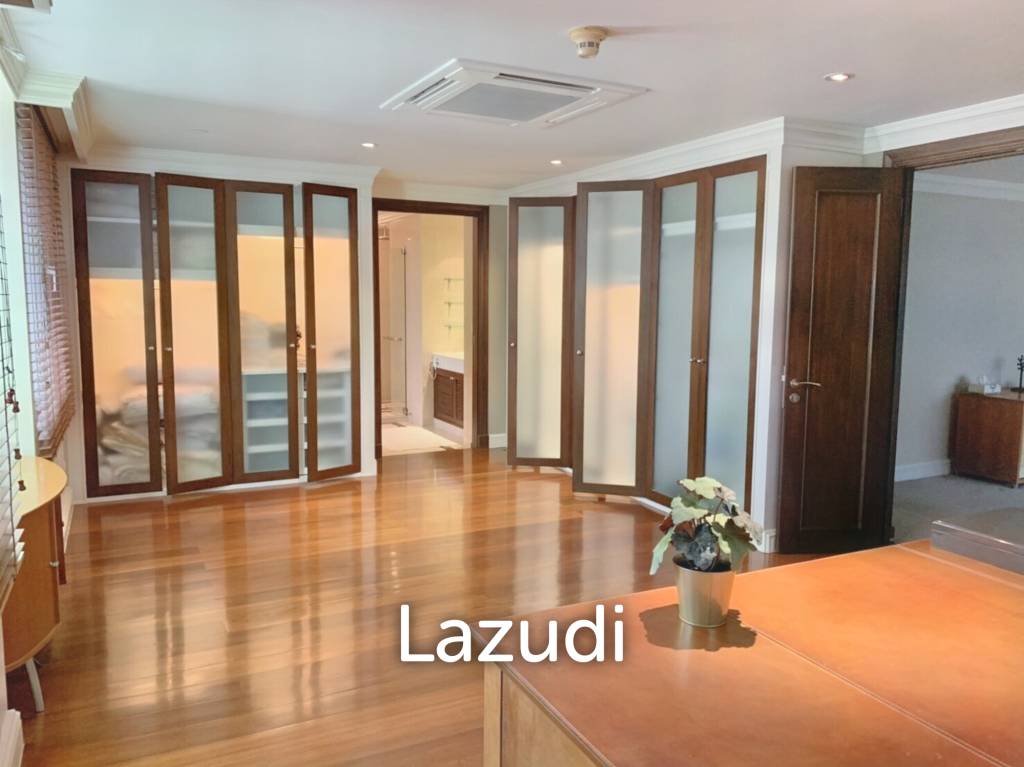 4 Bed 6 Bath  700 SQ.M. Las Colinas