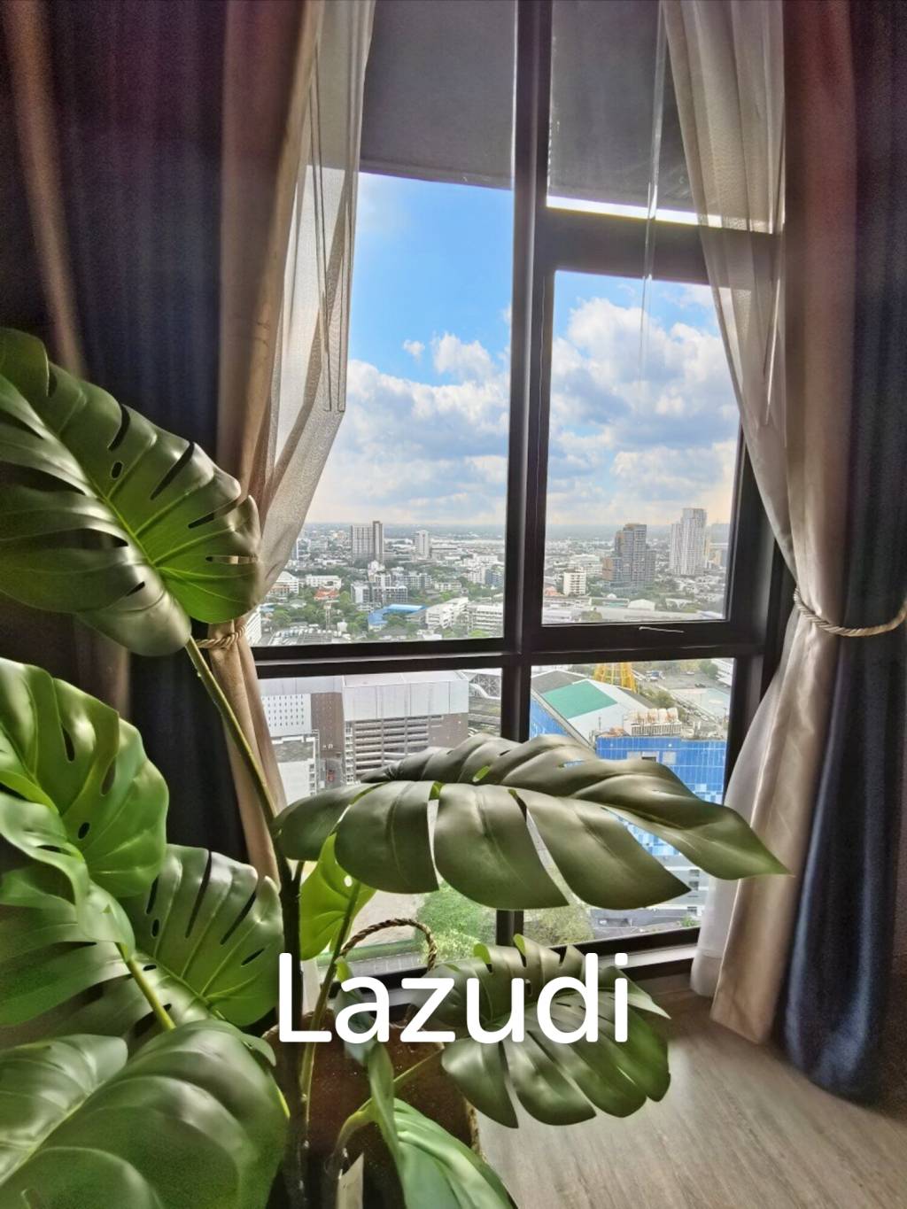 3 Bed 3 Bath 120 SQ.M RHYTHM Ekkamai