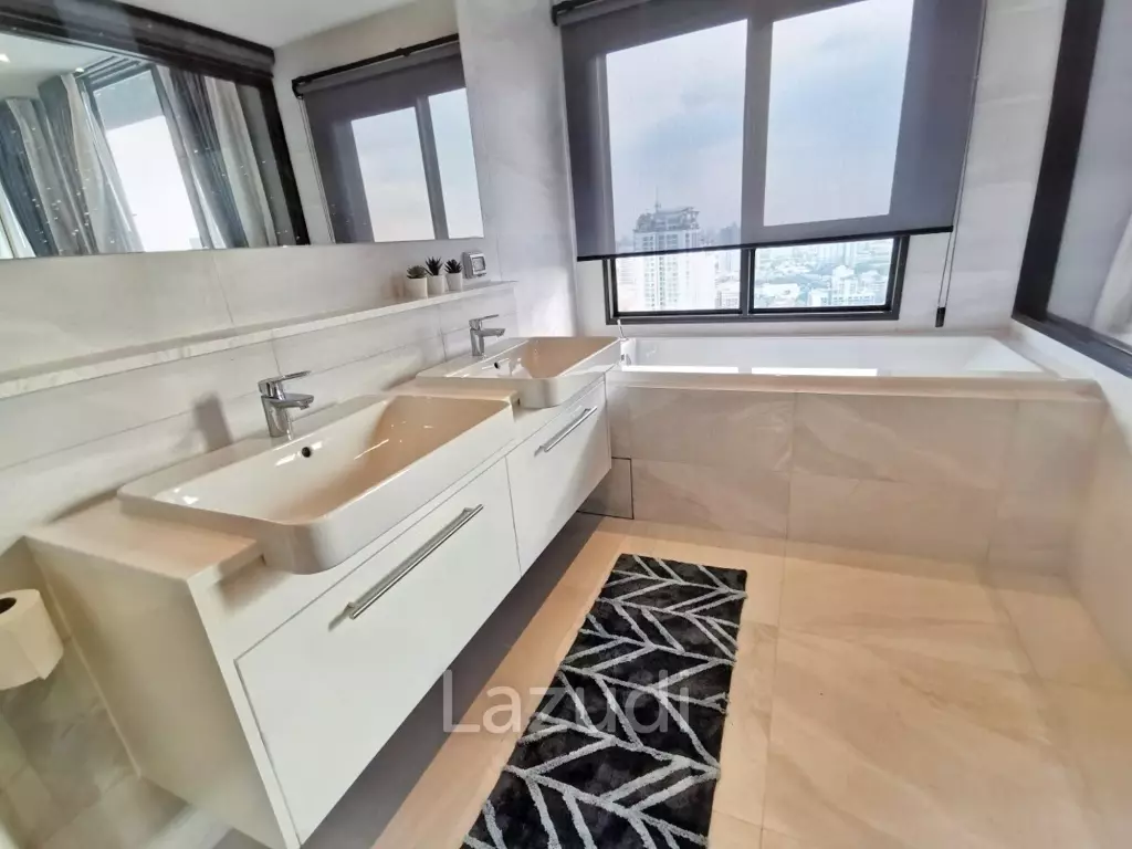 3 Bed 3 Bath 120 SQ.M RHYTHM Ekkamai